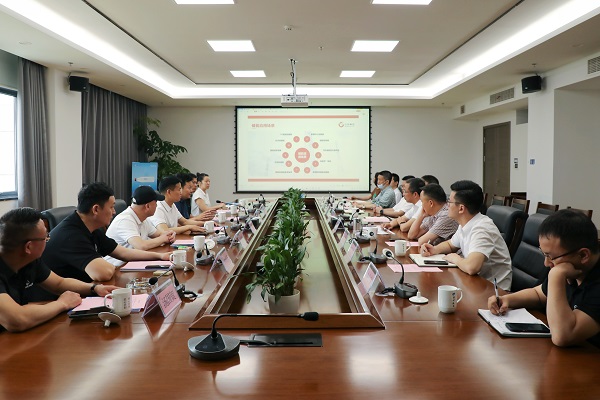 6月7日，甘肅溫州商會、中利集團(tuán)來訪集團(tuán)開展商務(wù)洽談 (1).jpg